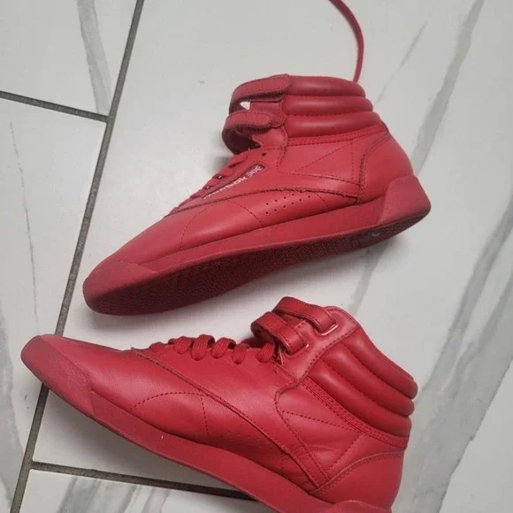 Vintage Red Reebok high-top trainers - Picture 4 of 8
